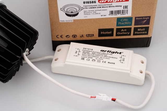 Светодиодный светильник LTD-140WH 25W Warm White 60deg (ARL, IP40 Металл, 3 года)